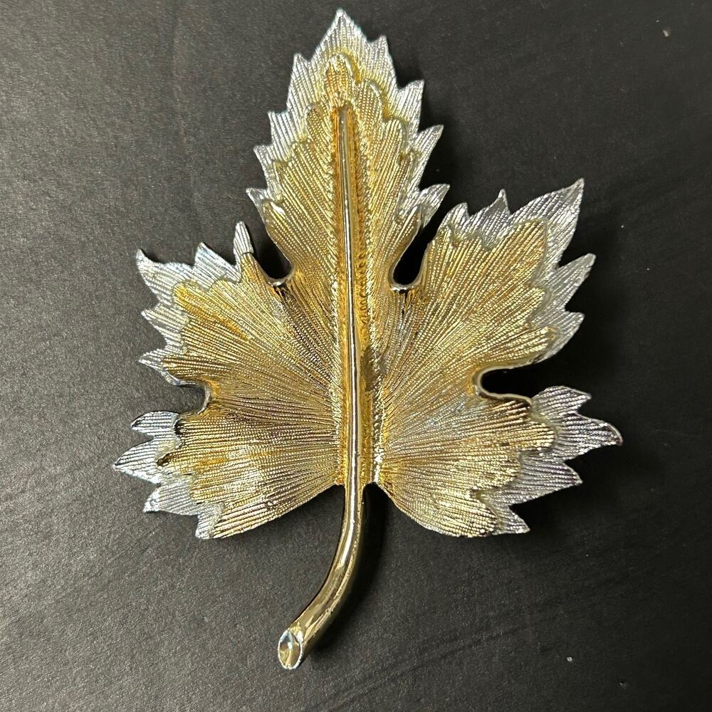 Sarah Coventry Two-tone Leaf Brooch‎ 1970s